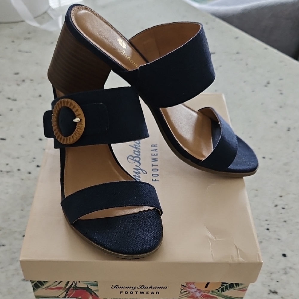 Tommy Bahama Women's Navy Sandals